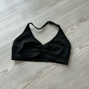 Alphalete halter sports bra